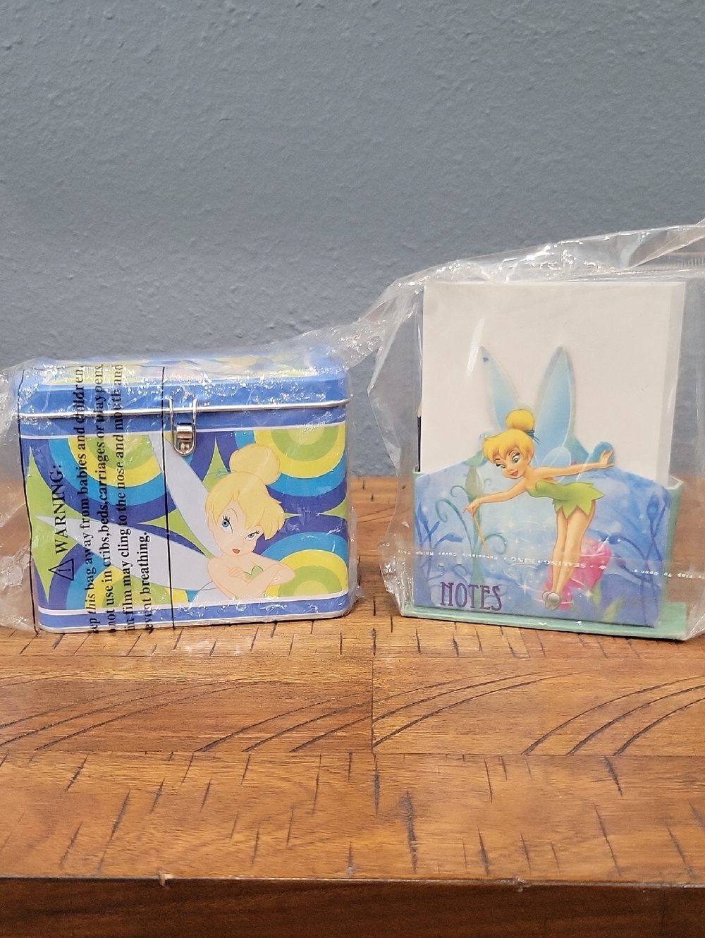 🆕️Tinker Bell Tin & Notes Set $29 - Picture 10 of 10